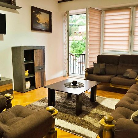 Vijecnica View 2Bdr Apartment With Balcony - Best Location Sarajevo Bagian luar foto