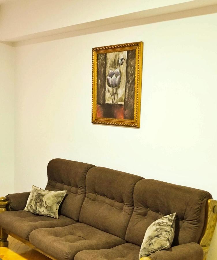 Vijecnica View 2Bdr Apartment With Balcony - Best Location Sarajevo Bagian luar foto